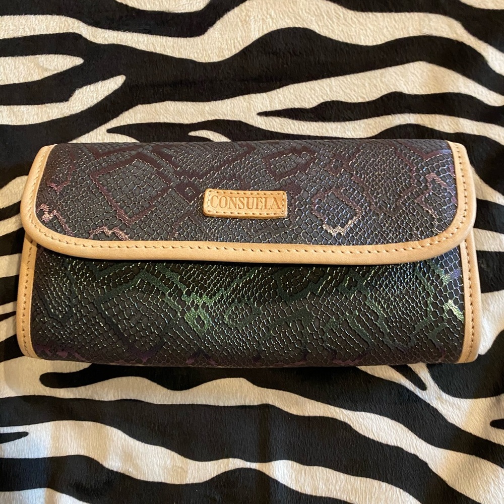 Consuela Randall Go To Clutch